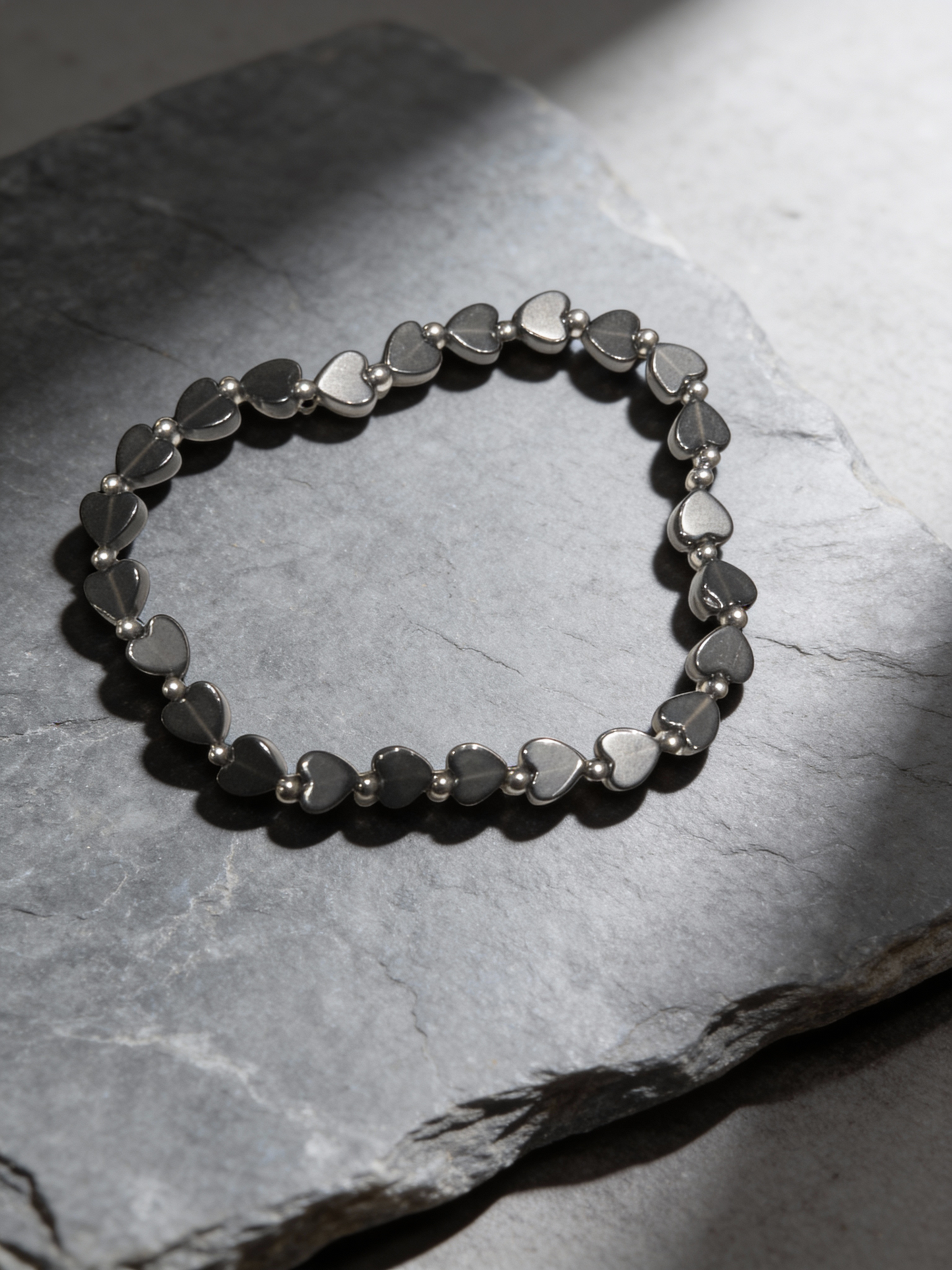 Bracelet de pierre en forme de cœur - obsidienne noire - Ultimate Walker Ultimate Walker inc.